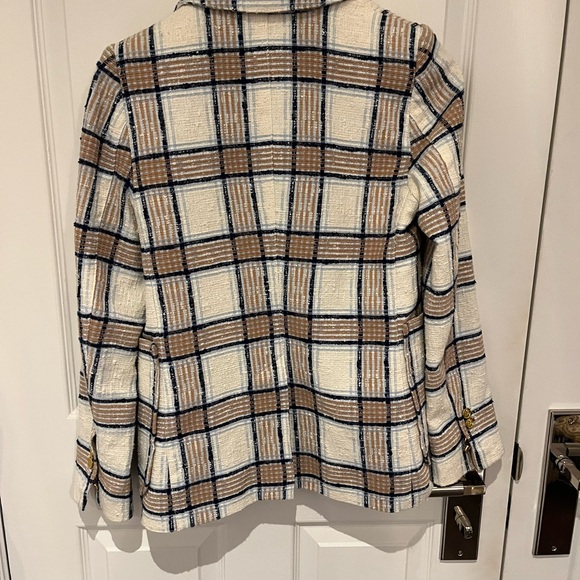 Portrait Neck Blazer in Chesterfield Plaid
SMYTHE
Color: Chesterfield Plaid - Picture 3 of 5